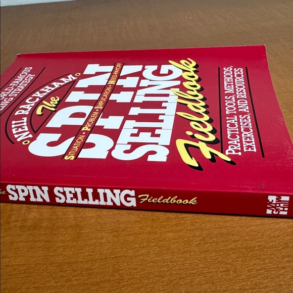 Networking Device - Red - Picture 2 of 8